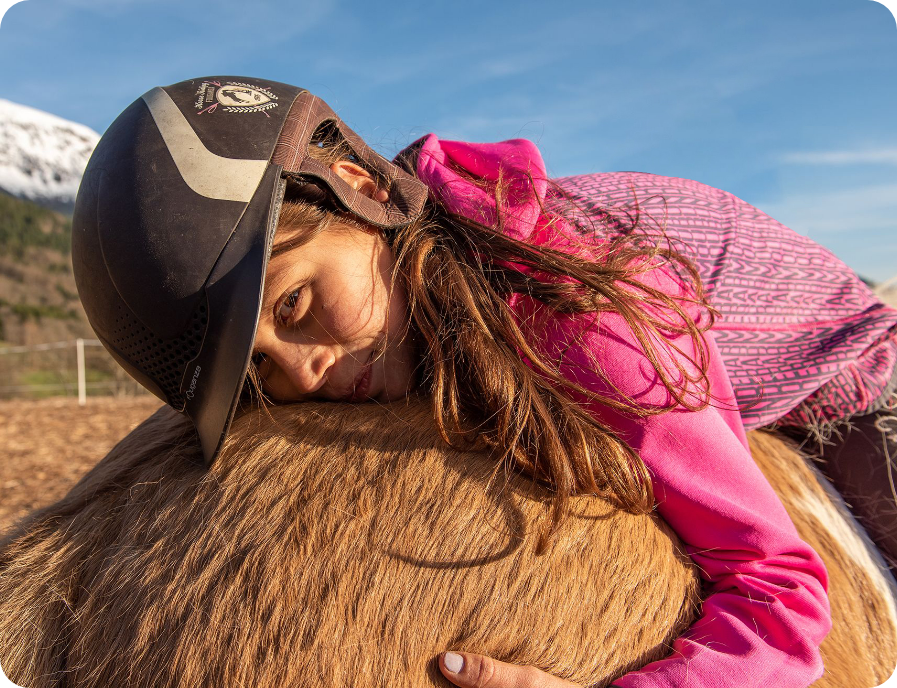 association-mediation-equine-isere équithérapie en Isère pour enfants et adultes handicapés